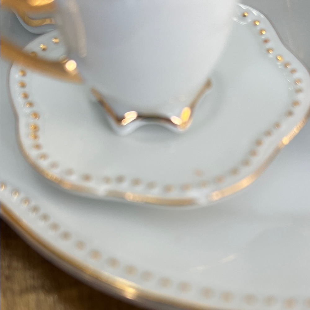 Elegant White and Gold Childs Tea Set - Picture 2 of 8